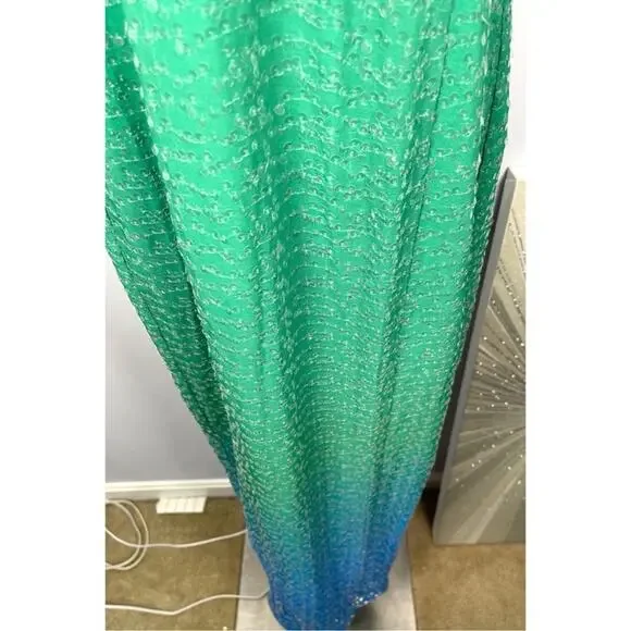 Elegant Green Sequin Maxi Dress